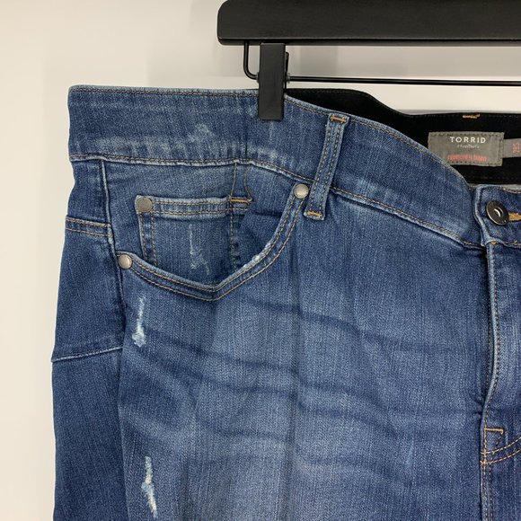 Torrid Jeans Bombshell Skinny Blue Distressed Denim Premium Stretch Raw Hem - Picture 4 of 12